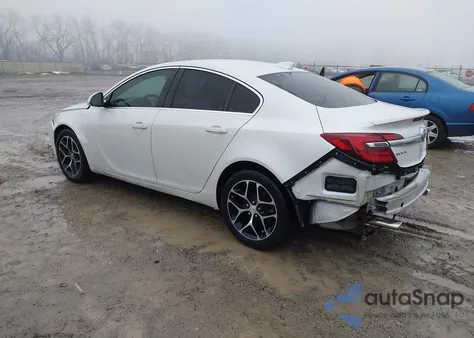 2017 Buick Regal Turbo Sport Touring z USA, uszkodzony, nr VIN 2G4GL5EX2H9197758